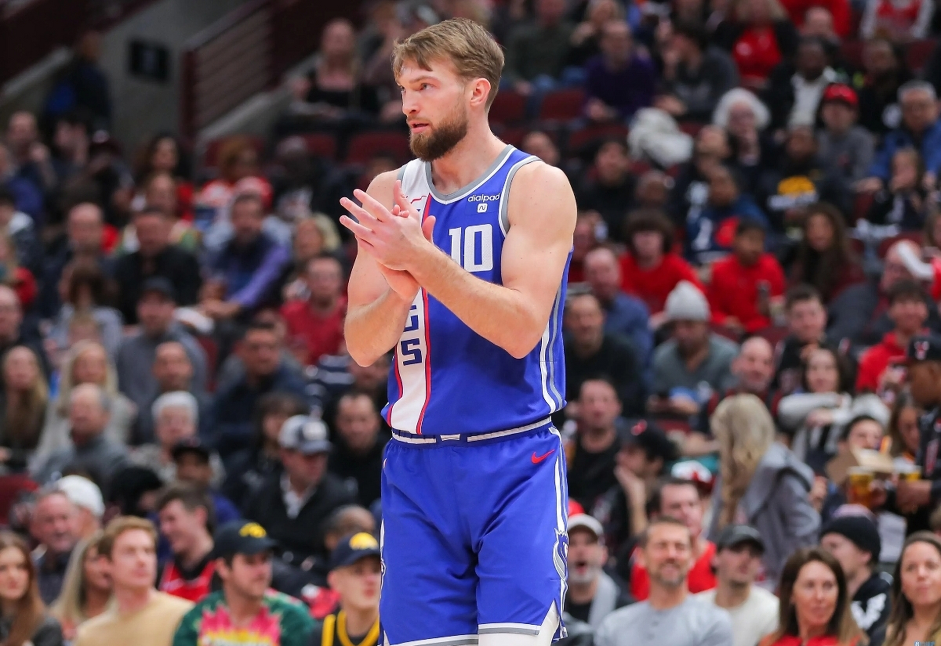 包含国际比赛日尼斯备战全明星赛，更衣室发声细节曝光，引发热议，数据趋势出现新变化的词条-凯发app下载